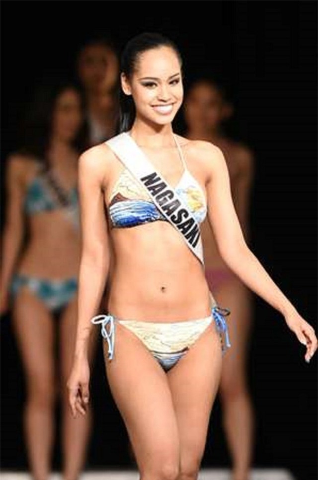 hoc top 10 hoa hau hoan vu cach de co ve dep sexy hinh anh 22