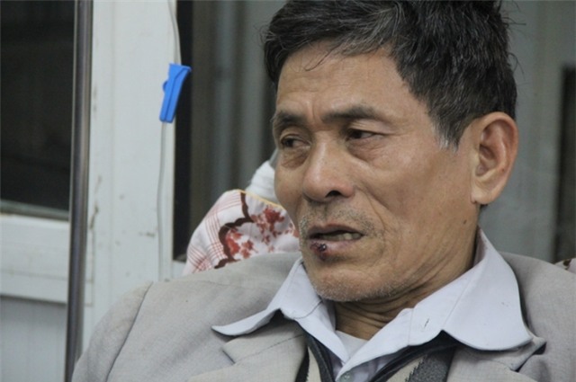 Bé gái 19 tháng tuổi thoát chết trong vòng tay ông - 2