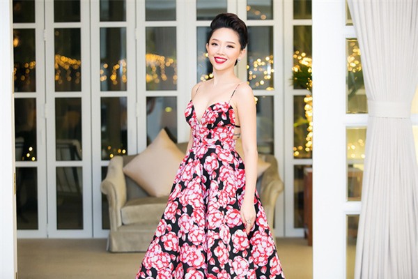 Top 3 HHVN 2014 Kỳ Duyên - Huyền My - Diễm Trang lộng lẫy tái hợp sau 1 năm - Ảnh 10.