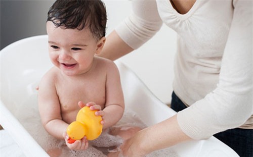 Tắm sai cách, mùa đông, viêm phế quản, nhiệt độ thấp, vệ sinh