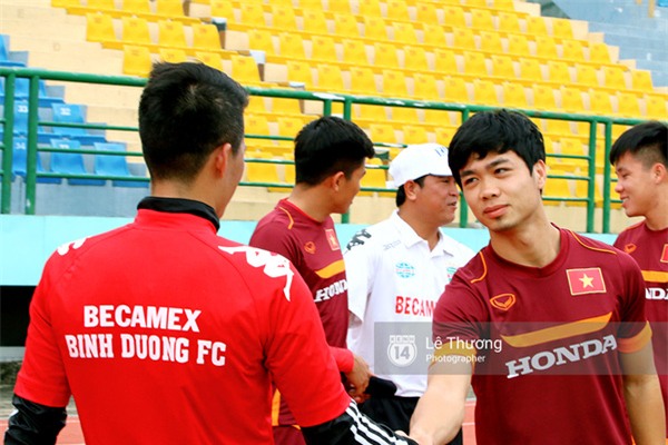 Công Vinh tâm sự với HLV Miura, hỏi thăm Công Phượng - Ảnh 3.