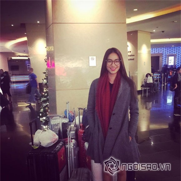 Phạm Hương xinh tươi về nước 1