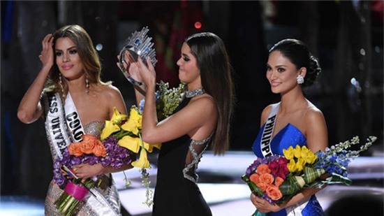 Miss Colombia đã &amp;quot;tuột mất&amp;quot; những đặc quyền gì của một tân Hoa hậu Hoàn vũ? - Ảnh 1.