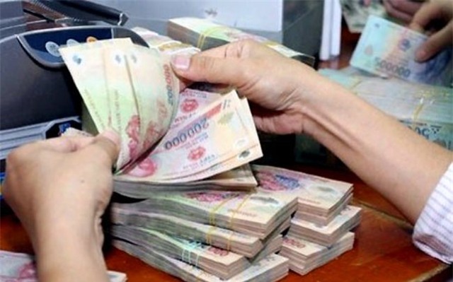 nhay viec truoc tet va bi kich tien thuong - 1