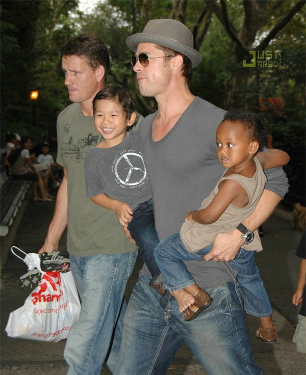 Pax Thiên: Từ em bé bất hạnh đến con của siêu sao số một thế giới - Ảnh 7.