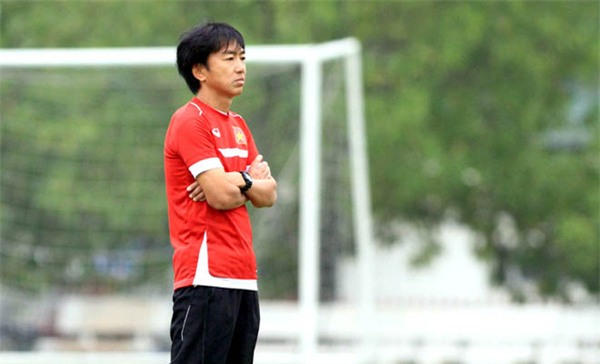 5 nhân vật gây tranh cãi nhất bóng đá Việt Nam năm 2015 - Ảnh 4.