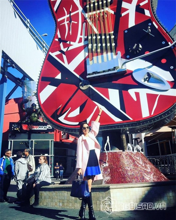 Phạm Hương khoe style cực chất tại trời Tây 10