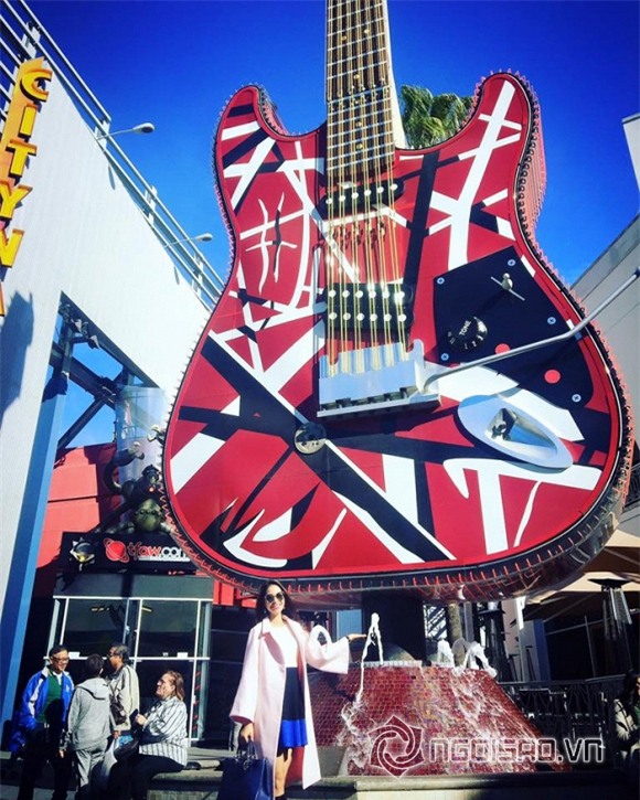 Phạm Hương khoe style cực chất tại trời Tây 2