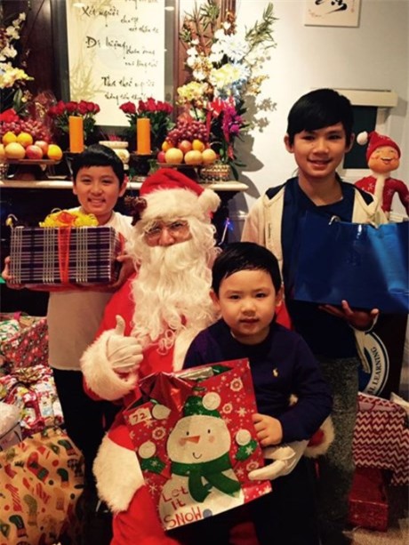 Các nhóc tì sao Việt đáng yêu đón Giáng Sinh rực rỡ
