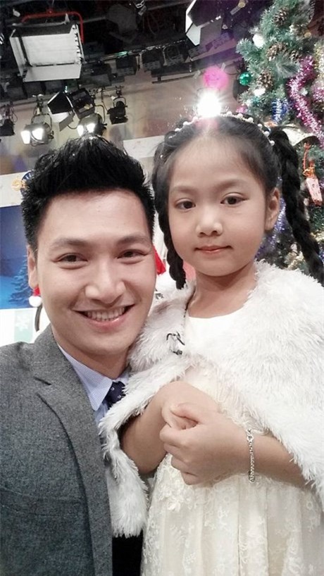 Các nhóc tì sao Việt đáng yêu đón Giáng Sinh rực rỡ