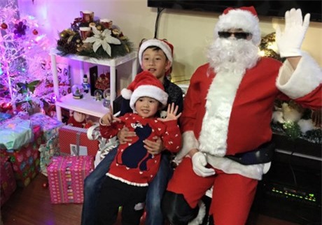 Các nhóc tì sao Việt đáng yêu đón Giáng Sinh rực rỡ
