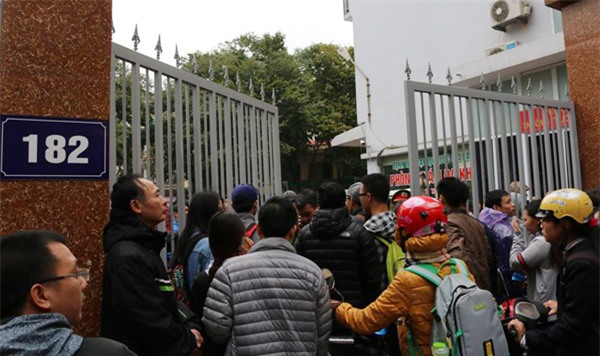 vắc xin Quinvãem, vắc xin dịch vụ