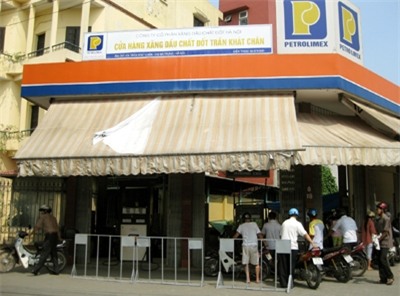 Hà Nội: Phát hiện 2 cây xăng gắn 6 chíp điện tử