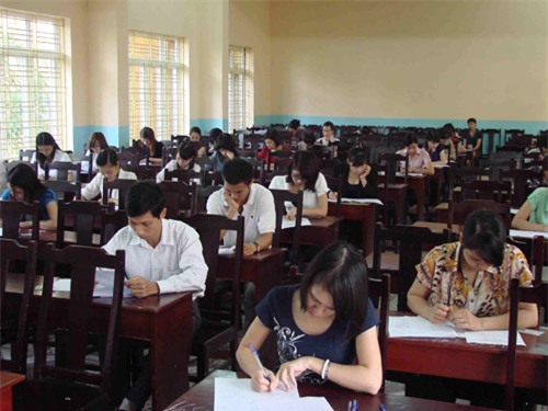 thu khoa va nhung cau chuyen on ao nam 2015 - 4