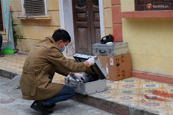 Nghi án 2 vợ chồng bị giết rồi đốt xác: Công an thu giữ khoảng 30 triệu tại hiện trường - Ảnh 3.