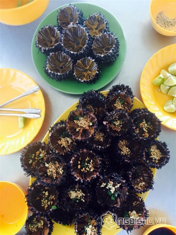 Hà Hồ vui vẻ đi chơi sau tuyên bố có thể chung giường với Cường Đô la vì con 3