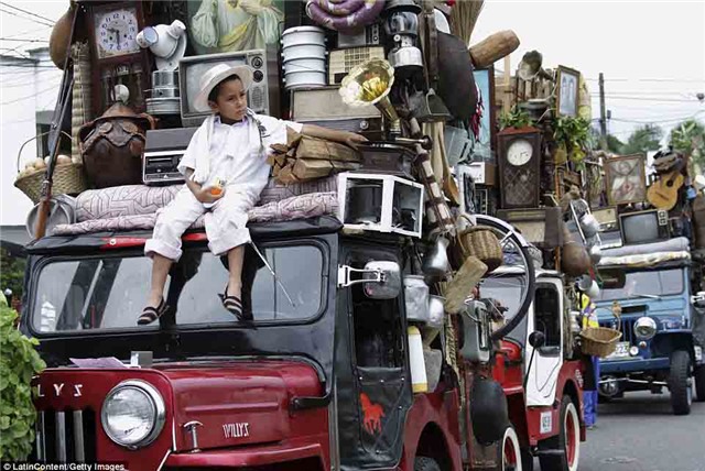 nong dan colombia thi cho 