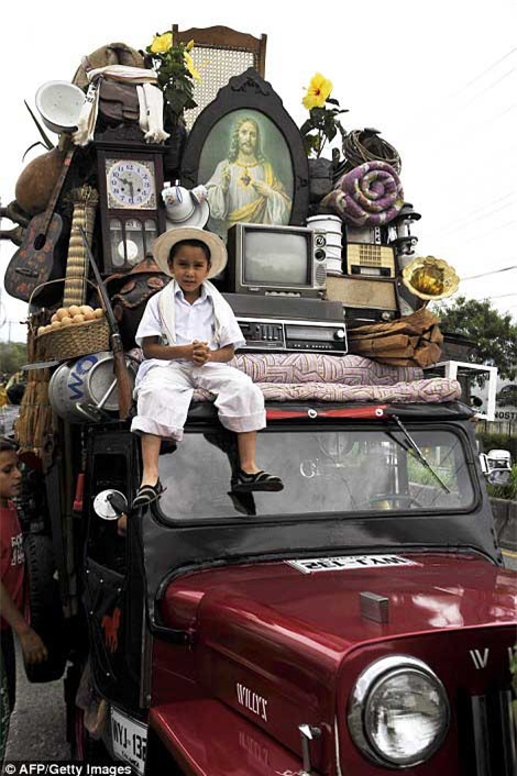 nong dan colombia thi cho 