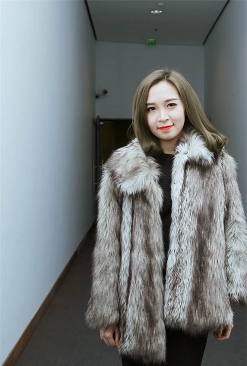 con gai xuan hinh xinh dep va sanh dieu nhu hot girl hinh anh 3