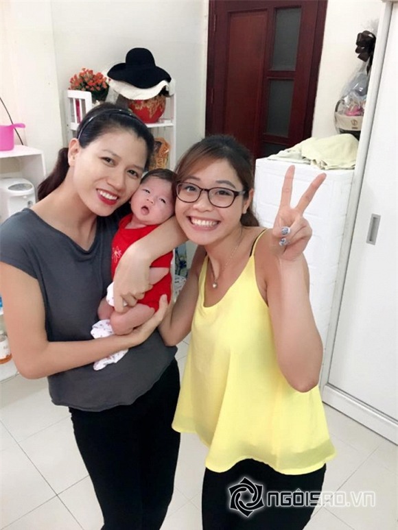 Con gái Trang Trần đầy tháng  1