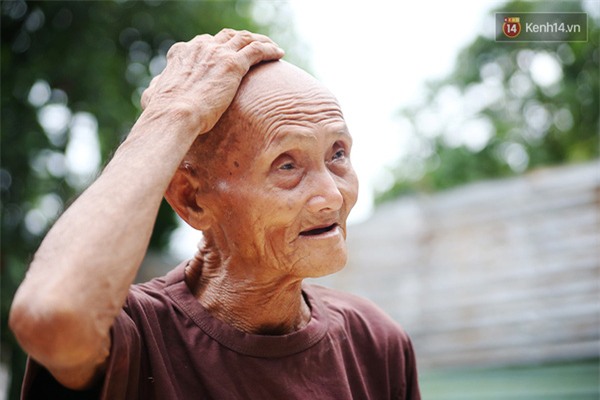 Thú sưu tầm những đôi "dép tông, dây nilon" lạ đời của ông cụ 80 tuổi lạc quan nhất Bình Dương - Ảnh 11.