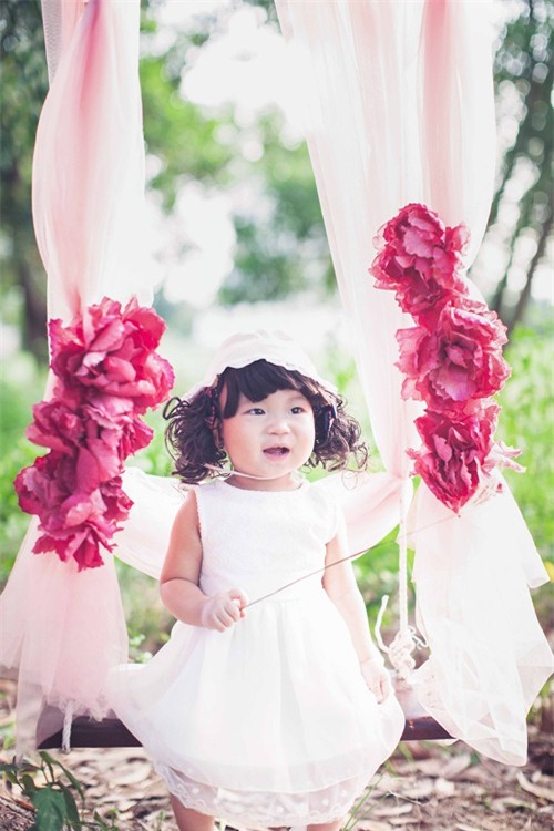 ngat ngay voi ve dep thien than cua con gai ut ly hai - 5