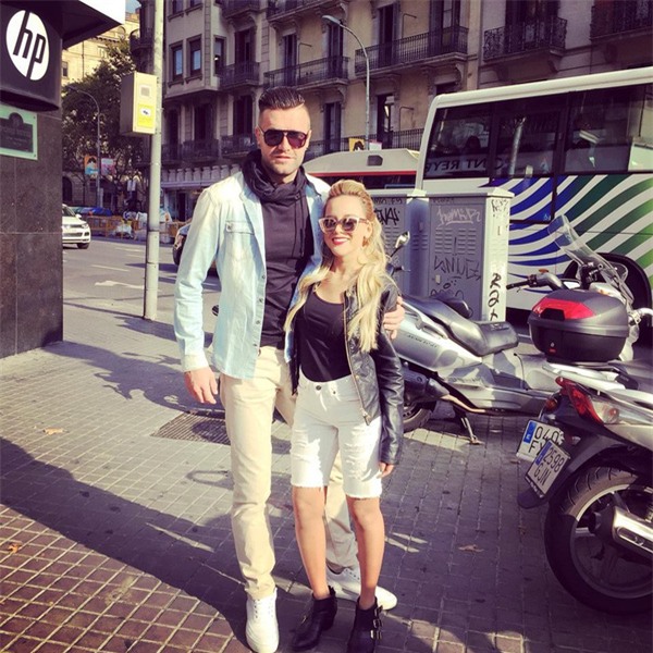 Cuộc hôn nhân đẹp mỹ mãn của nữ DJ nóng bỏng và chàng cầu thủ đẹp trai - Ảnh 6.