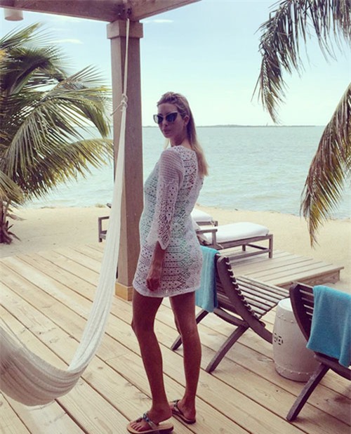 ba bau trieu do ivanka trump khoe duong cong quyen ru - 8