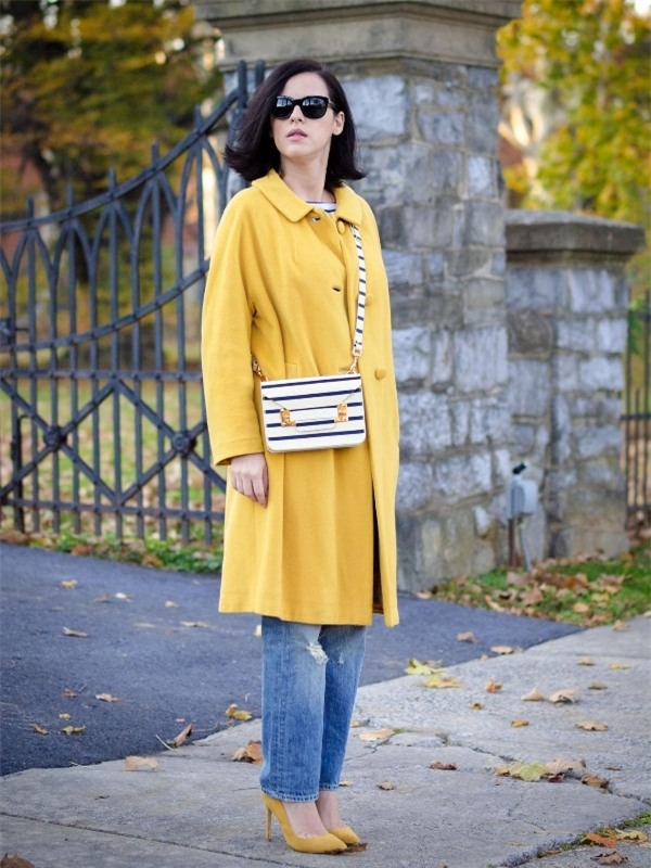 bittersweet colours, fall coats, yellow coat, sophie hulme bag, stripes, boyfriend jeans, yellow shoes, maternity style, 22 weeks, bump style, fall street style, street style,