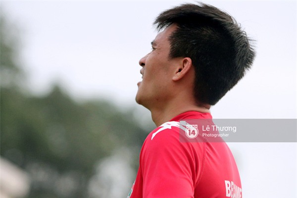 Công Vinh nỗ lực tập luyện trong ngày sinh nhật bé Bánh Gạo - Ảnh 6.