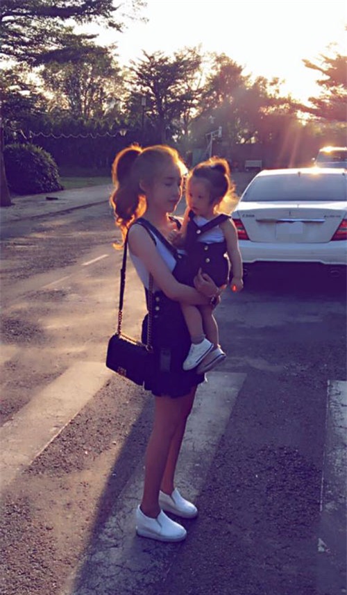 me con elly tran - cadie tung tang ‘hen ho dau nam’ - 2