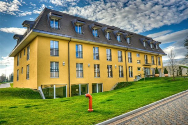 Ngôi trường xa hoa nhất thế giới sang trọng như thế nào