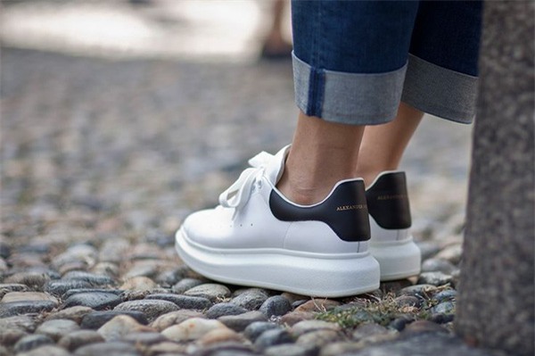 sneaker