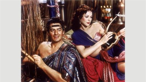 nu minh tinh xinh dep tung gay chan dong the gioi vi... khoa than hinh anh 2