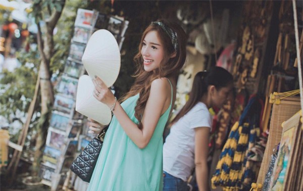 Thêm bằng chứng về nghi vấn Elly Trần sinh con thứ 2 - Ảnh 4.