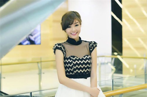 dàn mỹ nũ tuyẹt sác tung “qua tay” mac hong quan hinh anh 12