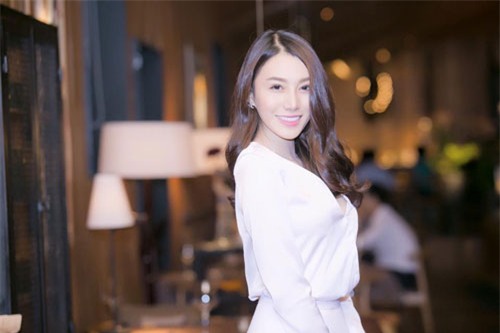 dàn mỹ nũ tuyẹt sác tung “qua tay” mac hong quan hinh anh 2