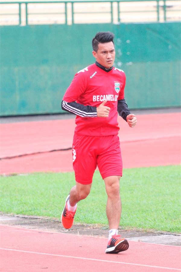 Thủy Tiên chia sẻ bất ngờ về trình học tập của Công Vinh - Ảnh 4.