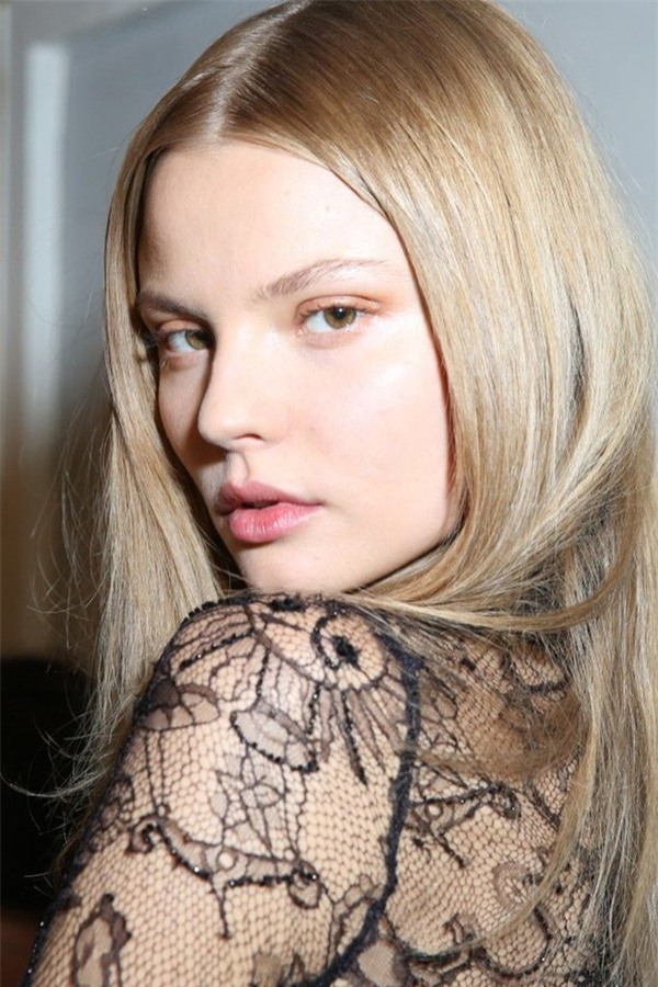 Xu hướng trang điểm