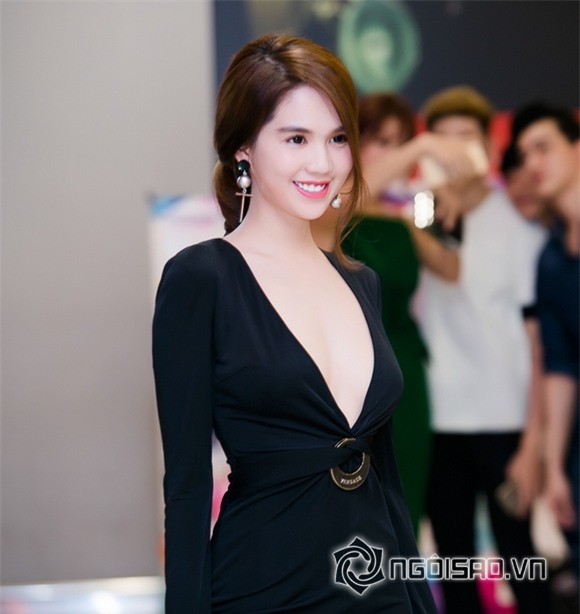 Ngọc Trinh diện đồ 200 triệu 0