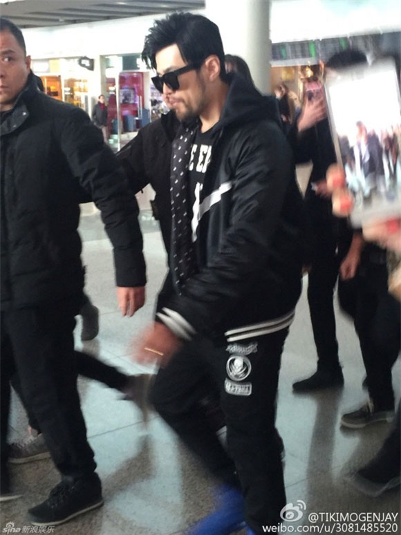 Châu Kiệt Luân râu ria xồm xoàm, già nua khó nhận ra 4