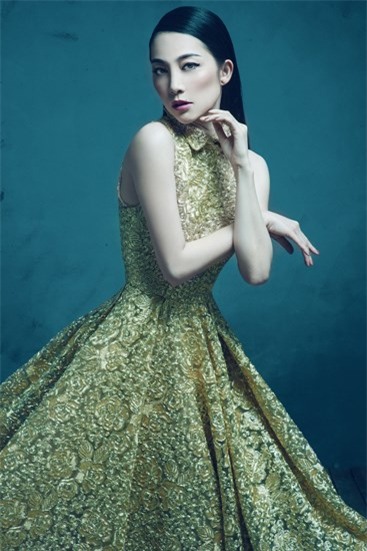 mac vay xoe phong khong bi 