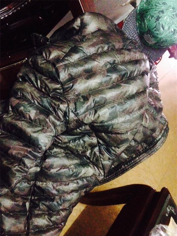 Một chủ shop ở Hà Nội bị tố bán hàng nhái quần áo Uniqlo với giá đắt đỏ - Ảnh 7.