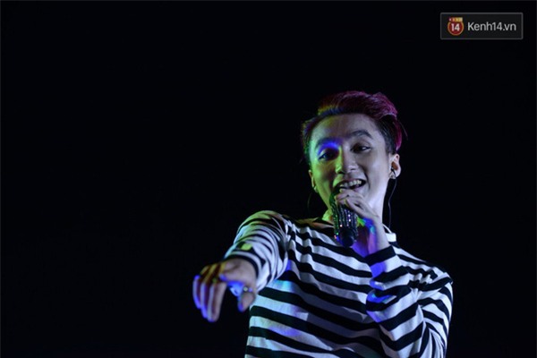 Lại chết ngất với list đồ hiệu Sơn Tùng tự mix cho liveshow tại Hà Nội - Ảnh 12.