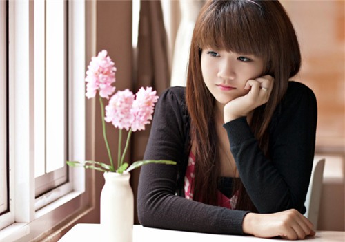 status-tam-trang-con-gai-khi-yeu-1