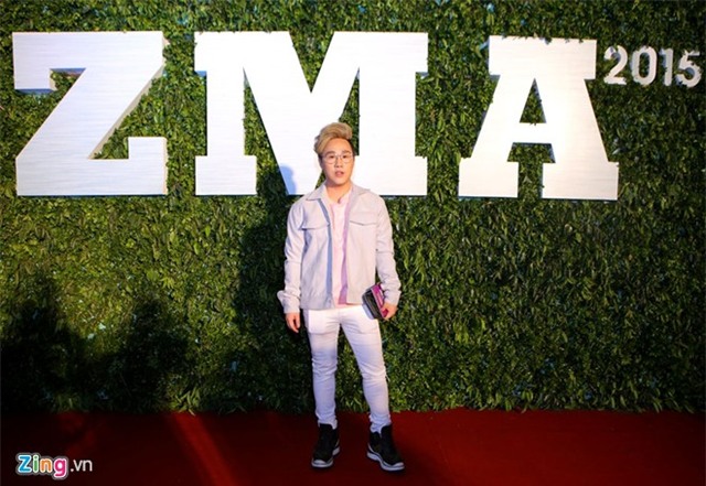 Sao Việt tấp nập trên thảm đỏ Zing Music Awards