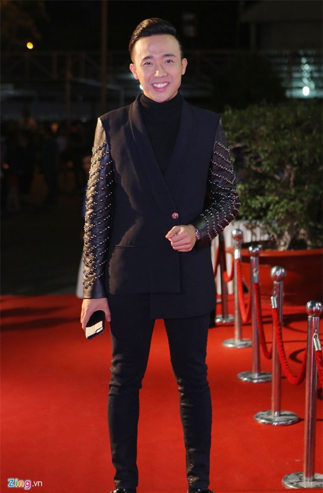 Sao Việt tấp nập trên thảm đỏ Zing Music Awards