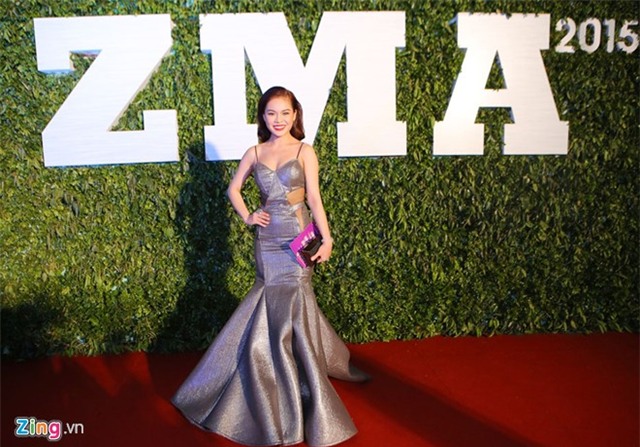 Sao Việt tấp nập trên thảm đỏ Zing Music Awards