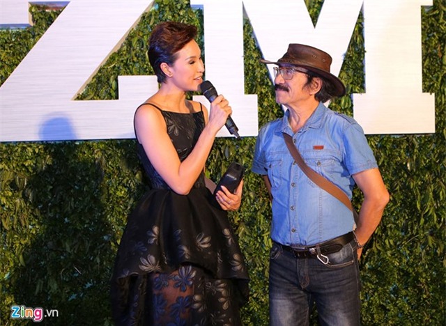 Sao Việt tấp nập trên thảm đỏ Zing Music Awards