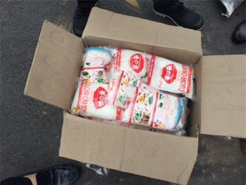 hàng giả, hàng lậu, bao cao su giả, nhà nghỉ, hàng Trung Quốc, xuất xứ Trung Quốc, mì chính giả, buôn lậu